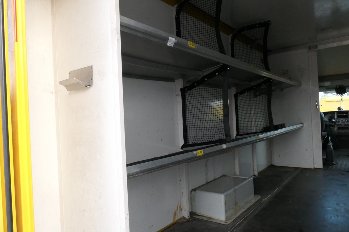 Closed box van IVECO Daily 35 S11 C30C AUTOMATIK KAMERA Regale LUFT D: picture 6 Closed box van IVECO Daily 35 S11 C30C AUTOMATIK KAMERA Regale LUFT D: picture 6