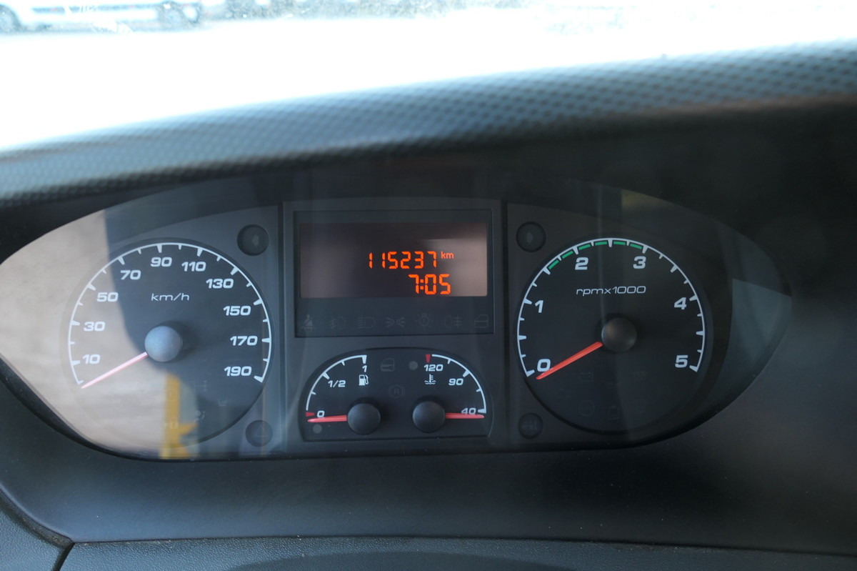 Closed box van IVECO Daily 35 S11 C30C AUTOMATIK KAMERA Regale LUFT D: picture 12 Closed box van IVECO Daily 35 S11 C30C AUTOMATIK KAMERA Regale LUFT D: picture 12