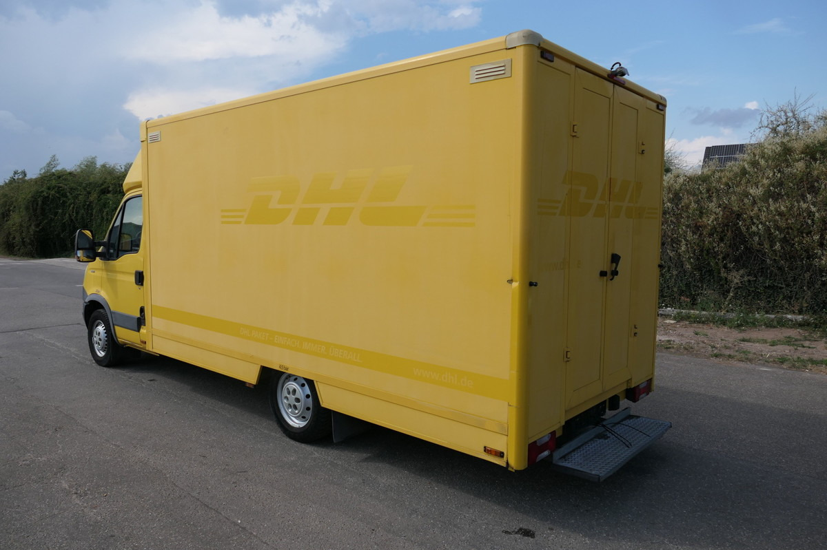 IVECO Daily 35 S11 C30C AUTOMATIK KAMERA Regale LUFT D - Closed box van: picture 4 IVECO Daily 35 S11 C30C AUTOMATIK KAMERA Regale LUFT D - Closed box van: picture 4