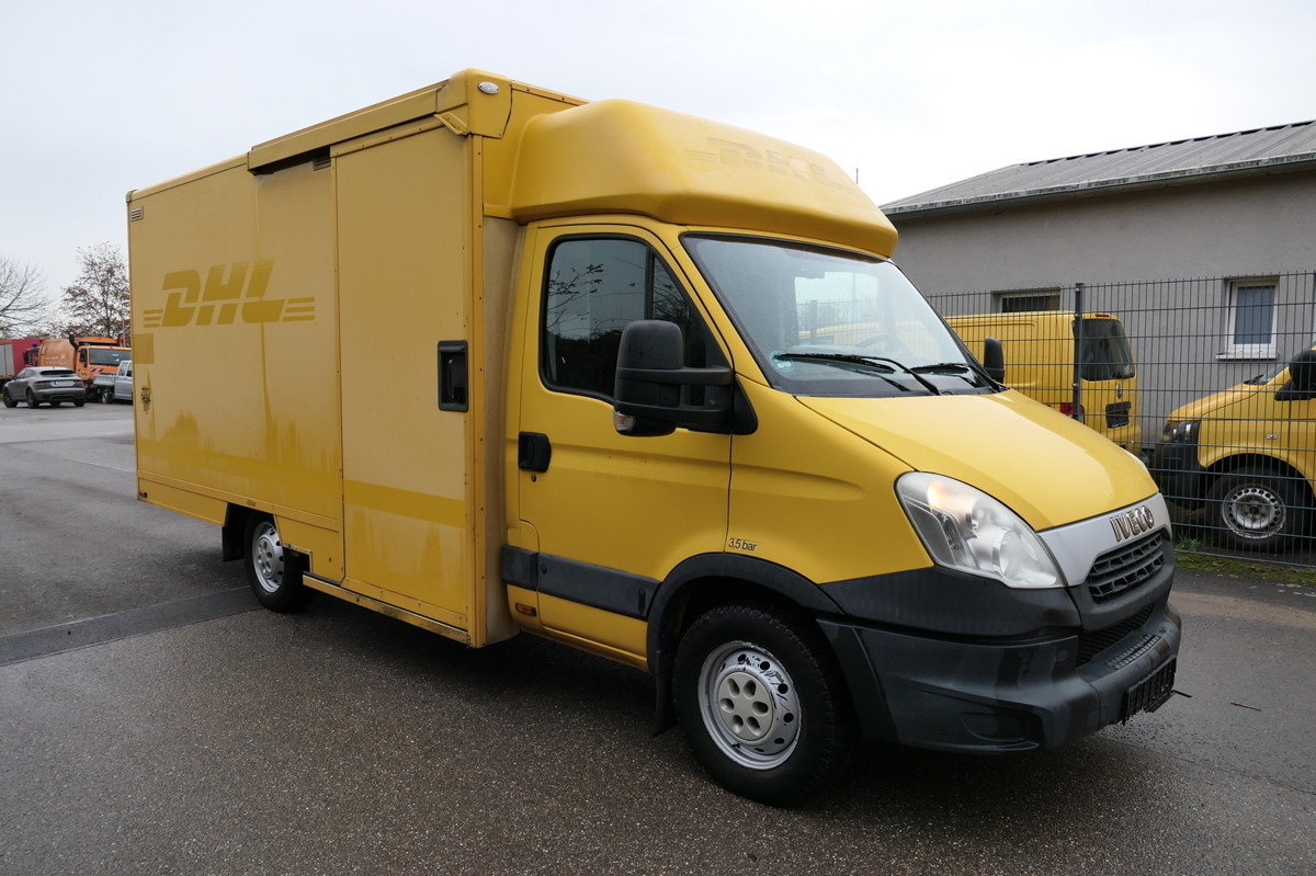 IVECO Daily 35 S11 C30C AUTOMATIK KAMERA Regale LUFT D - Closed box van: picture 2 IVECO Daily 35 S11 C30C AUTOMATIK KAMERA Regale LUFT D - Closed box van: picture 2