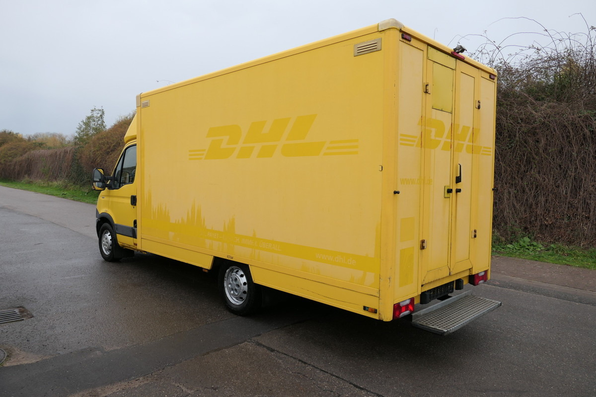 IVECO Daily 35 S11 C30C AUTOMATIK KAMERA Regale LUFT D - Closed box van: picture 4 IVECO Daily 35 S11 C30C AUTOMATIK KAMERA Regale LUFT D - Closed box van: picture 4