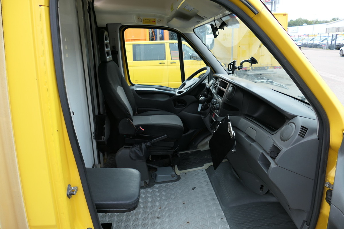 IVECO Daily 35 S11 C30C AUTOMATIK KAMERA Regale LUFT D - Closed box van: picture 5 IVECO Daily 35 S11 C30C AUTOMATIK KAMERA Regale LUFT D - Closed box van: picture 5