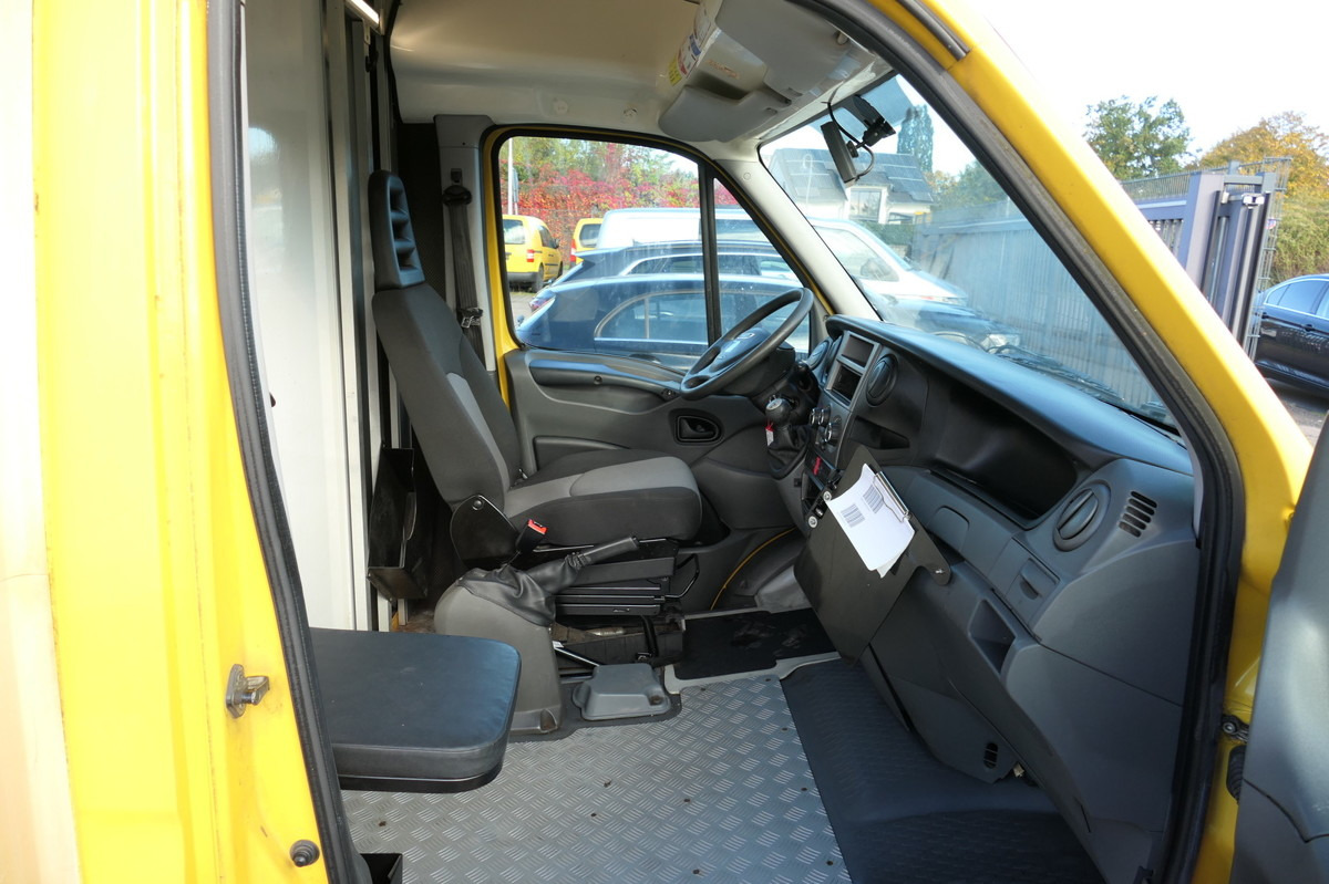 IVECO Daily 35 S11 C30C AUTOMATIK KAMERA Regale LUFT D - Closed box van: picture 5 IVECO Daily 35 S11 C30C AUTOMATIK KAMERA Regale LUFT D - Closed box van: picture 5