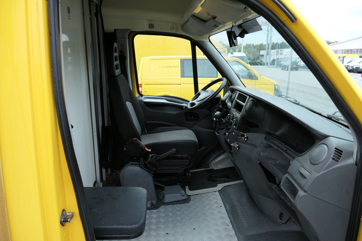 IVECO Daily 35 S11 C30C AUTOMATIK KAMERA Regale LUFT-E - Closed box van: picture 5 IVECO Daily 35 S11 C30C AUTOMATIK KAMERA Regale LUFT-E - Closed box van: picture 5