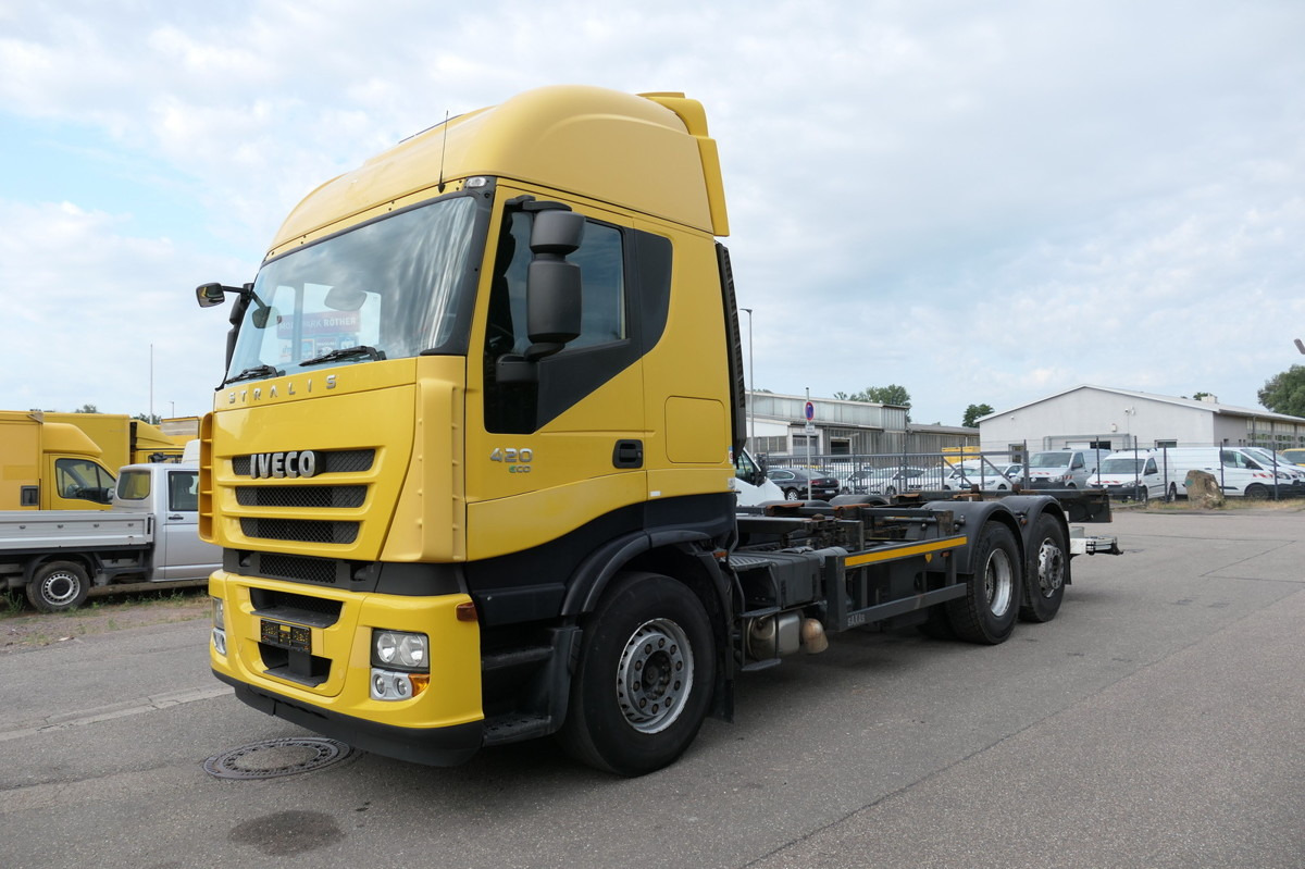 IVECO STRALIS AS 260 S42 Y/FS-CM ECO LBW AHK KLIMA INT - Container transporter/ Swap body truck: picture 1 IVECO STRALIS AS 260 S42 Y/FS-CM ECO LBW AHK KLIMA INT - Container transporter/ Swap body truck: picture 1