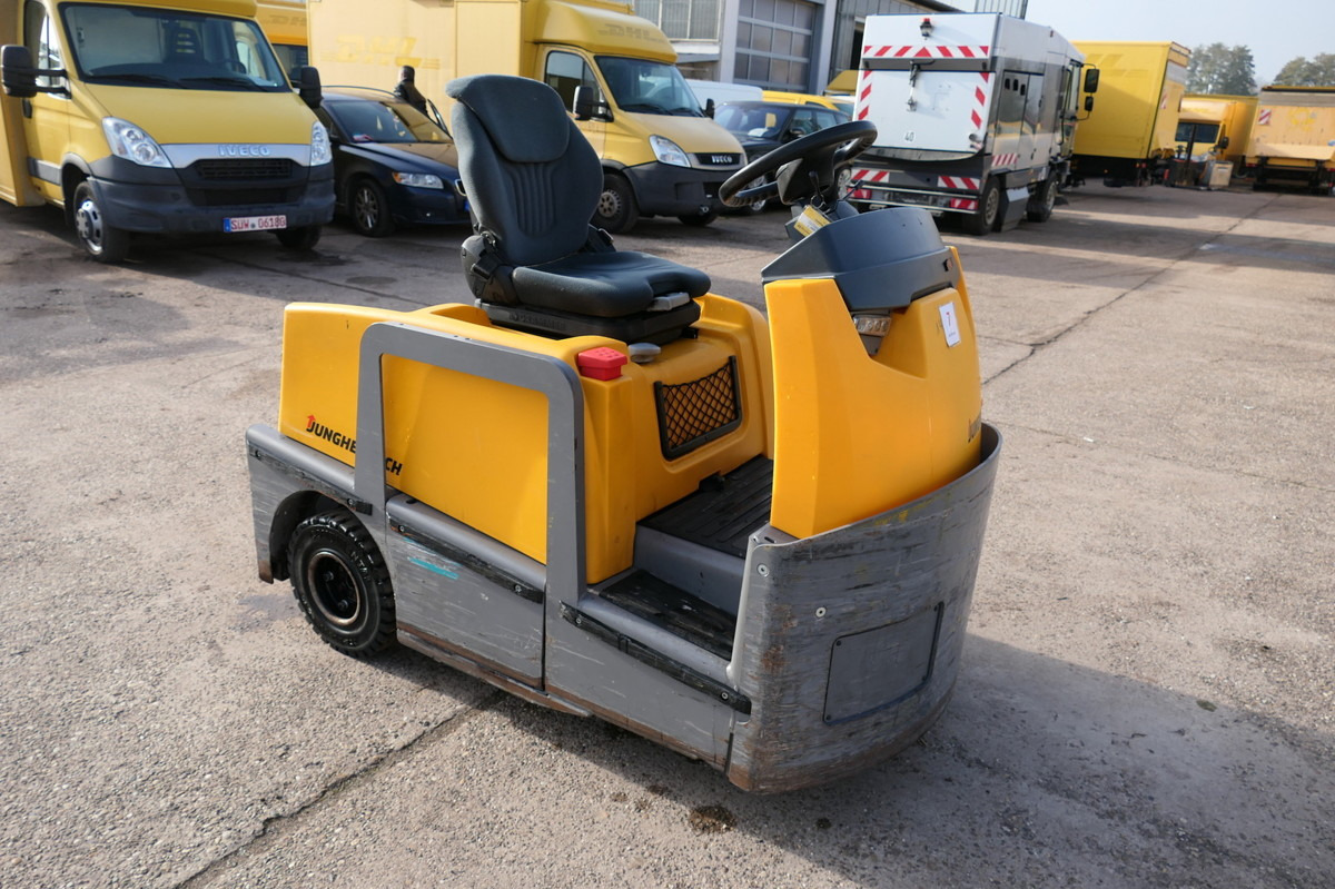 JUNGHEINRICH EZS 570 Schlepper Batterie 20/2017 - Tow tractor: picture 2 JUNGHEINRICH EZS 570 Schlepper Batterie 20/2017 - Tow tractor: picture 2