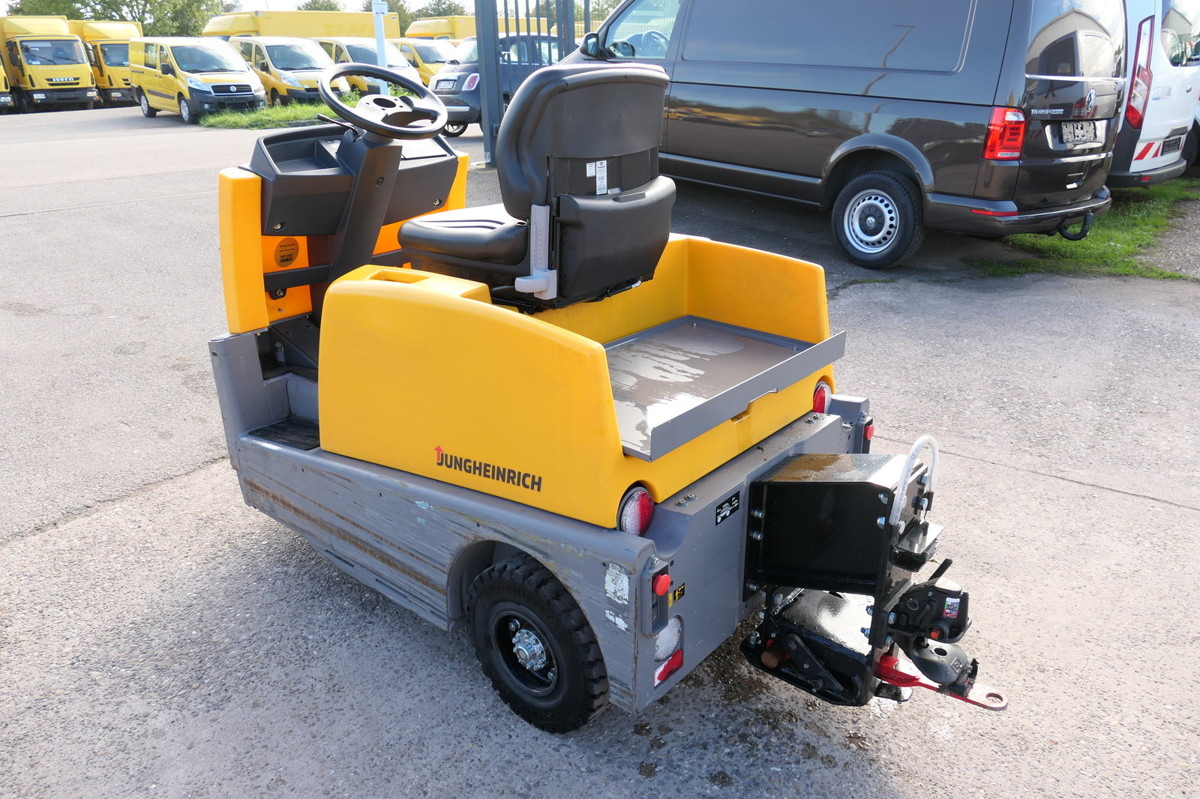 JUNGHEINRICH EZS 570 Schlepper - Tow tractor: picture 4 JUNGHEINRICH EZS 570 Schlepper - Tow tractor: picture 4