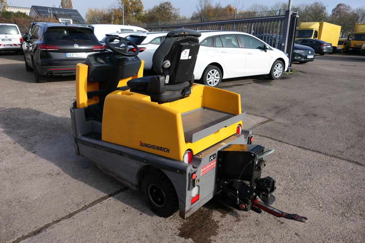 JUNGHEINRICH EZS 570 Schlepper Batterie 20/2017 - Other machinery: picture 4 JUNGHEINRICH EZS 570 Schlepper Batterie 20/2017 - Other machinery: picture 4