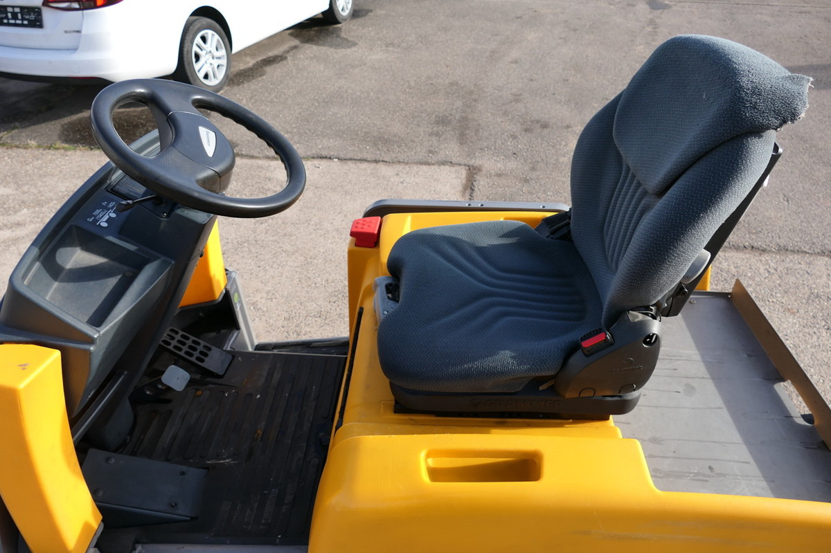 JUNGHEINRICH EZS 570 Schlepper Batterie 20/2017 - Other machinery: picture 5 JUNGHEINRICH EZS 570 Schlepper Batterie 20/2017 - Other machinery: picture 5