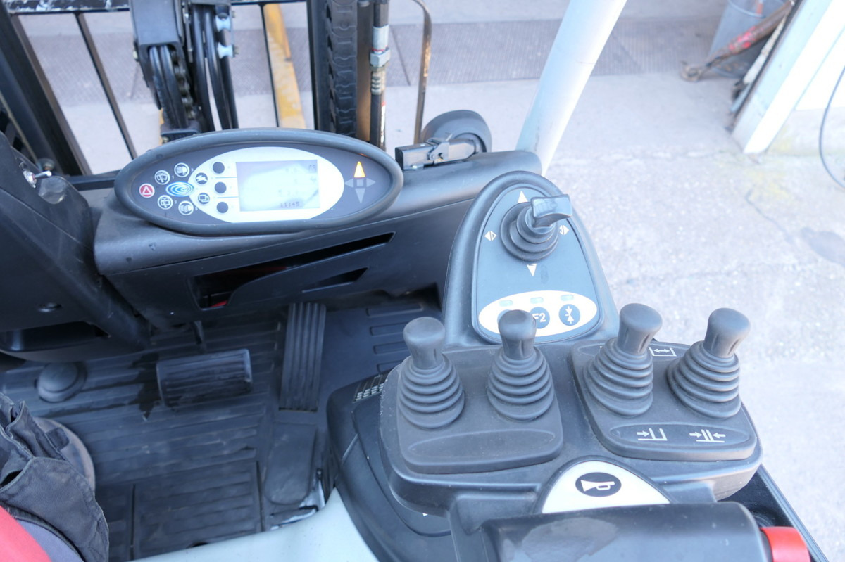 STILL RX 20-18P/H 4-RAD Batterie 33/2017 - Truck mounted forklift: picture 5 STILL RX 20-18P/H 4-RAD Batterie 33/2017 - Truck mounted forklift: picture 5