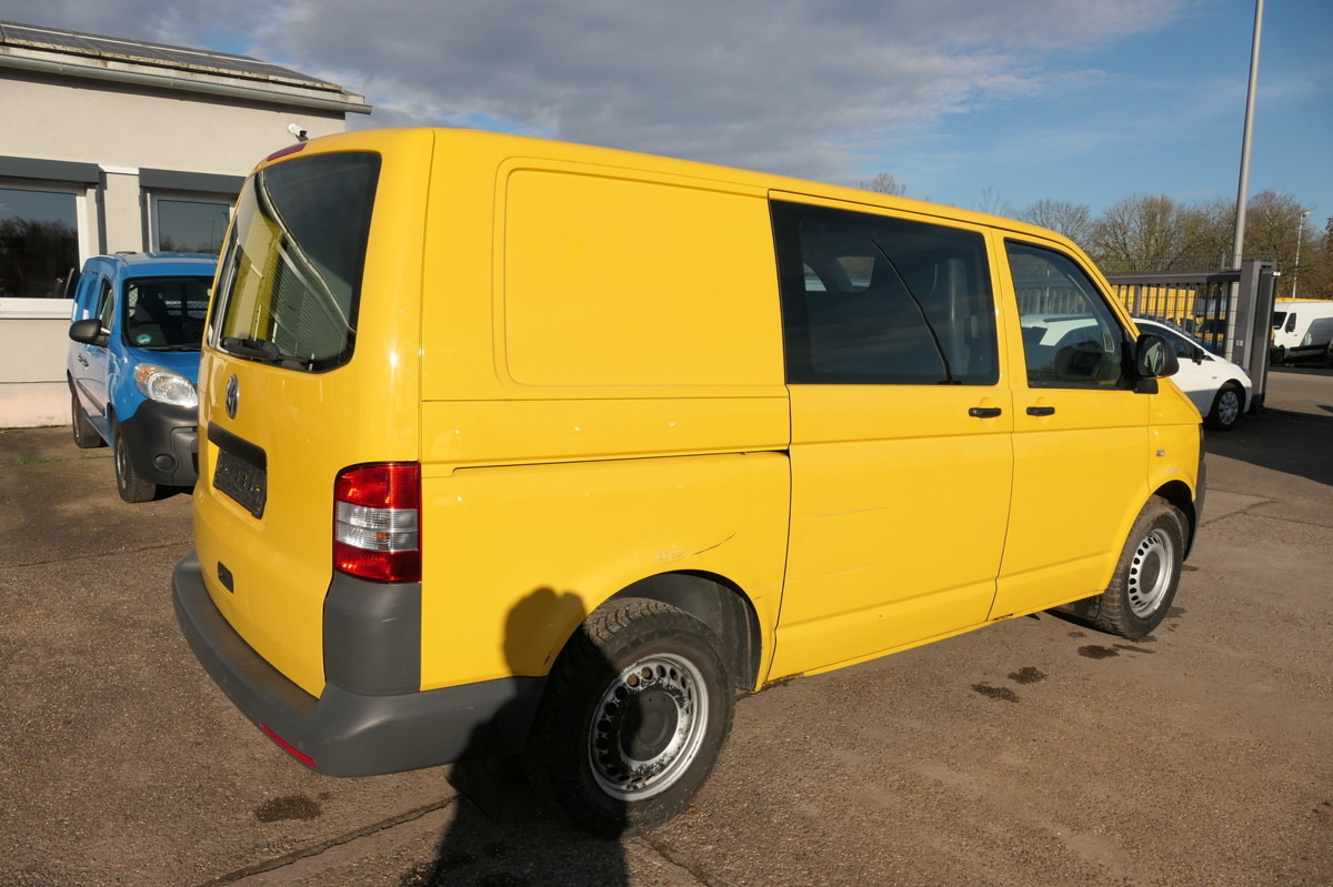 VW T5 Transporter 2.0 TDI 2xSCHIEBETÜR PARKTRONIK E - Small van: picture 4 VW T5 Transporter 2.0 TDI 2xSCHIEBETÜR PARKTRONIK E - Small van: picture 4