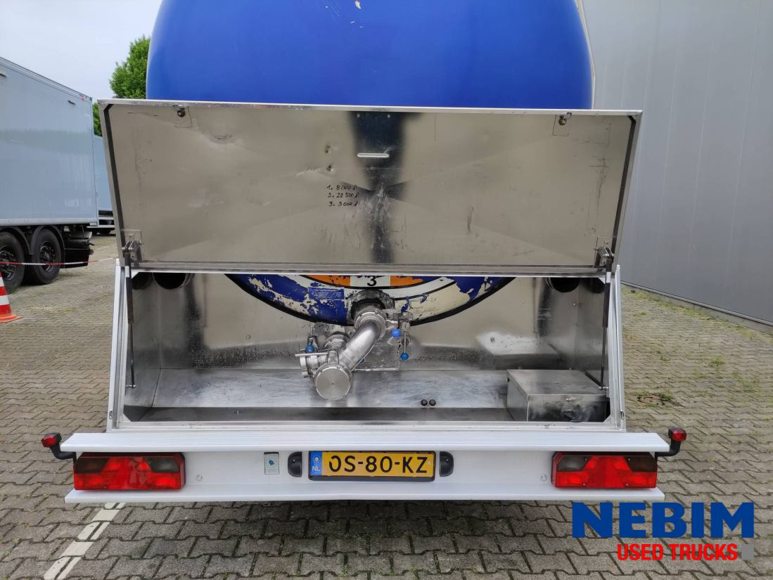 Feldbinder TSA 33.3-3 - 3 comp. 8.000 / 22.500 / 3.000 Ltr. - Tanker semi-trailer: picture 3 Feldbinder TSA 33.3-3 - 3 comp. 8.000 / 22.500 / 3.000 Ltr. - Tanker semi-trailer: picture 3