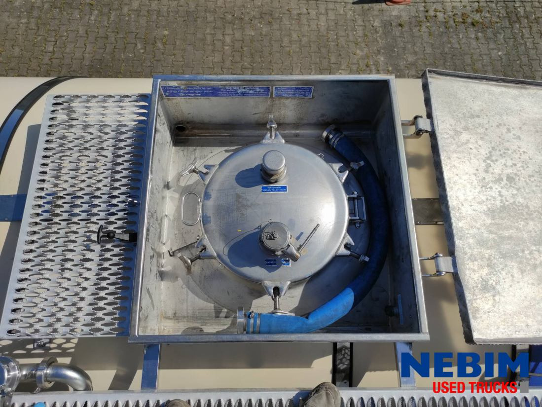 Feldbinder TSA 33.3 electric pump - 3 comp. 8.000 / 22.500 / 3.000 Ltr. - Tanker semi-trailer: picture 4 Feldbinder TSA 33.3 electric pump - 3 comp. 8.000 / 22.500 / 3.000 Ltr. - Tanker semi-trailer: picture 4