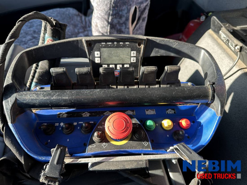 MAN TGS 420 8x4 TRIPLE - HMF 2620 K5 - 22,7t/m CRANE / KRAN - Hook lift truck, Crane truck: picture 5 MAN TGS 420 8x4 TRIPLE - HMF 2620 K5 - 22,7t/m CRANE / KRAN - Hook lift truck, Crane truck: picture 5