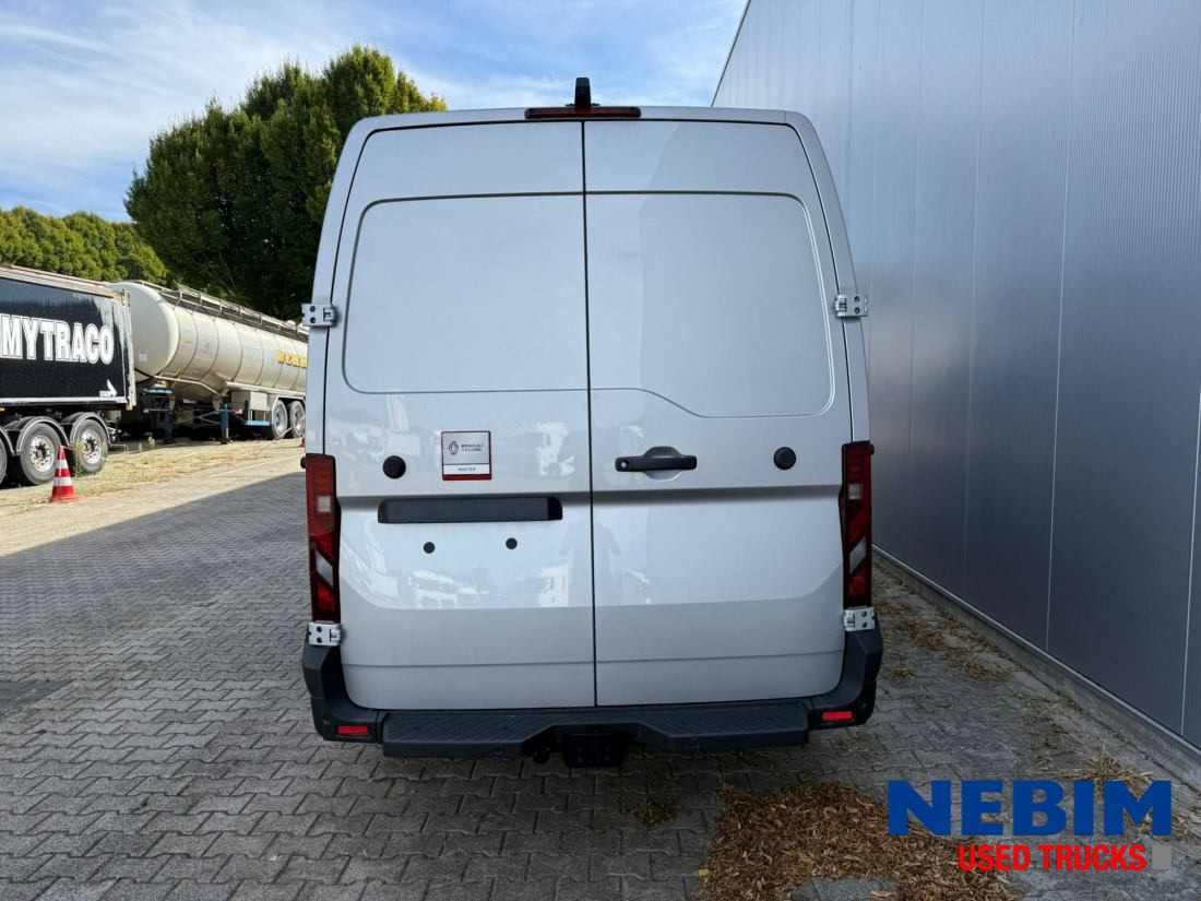 New Panel van Renault Master L3H2 150HP, Special Offer: picture 10