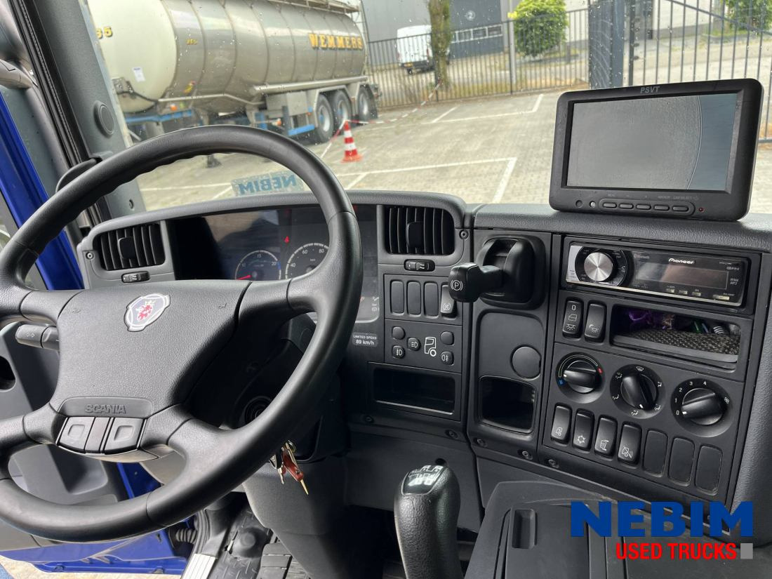 Box truck Scania P270 343.938km - 3 front seats: picture 7