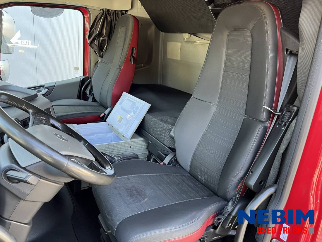 Volvo FH 460 4x2 LNG - MA - Chassis Code - Tractor unit: picture 3 Volvo FH 460 4x2 LNG - MA - Chassis Code - Tractor unit: picture 3