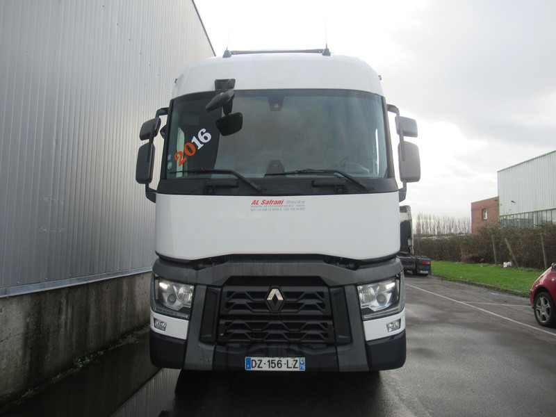 Tractor unit Renault T440: picture 17
