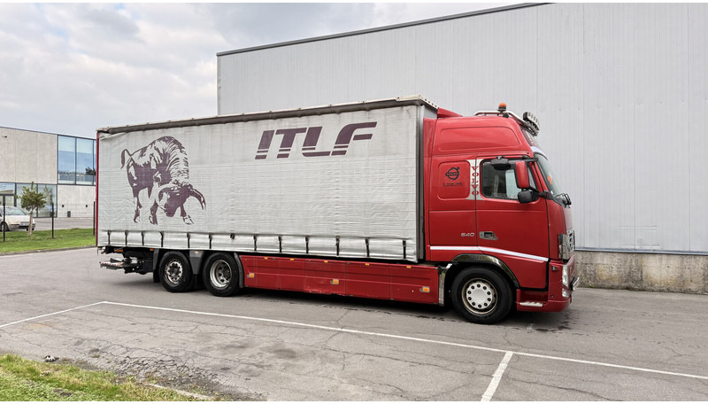 Volvo FH13 540 - Curtain side truck: picture 5 Volvo FH13 540 - Curtain side truck: picture 5