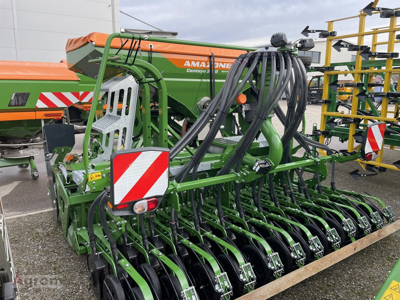 Amazone CENTAYA 3000 Spezial + KX 3001 - Combine seed drill: picture 5 Amazone CENTAYA 3000 Spezial + KX 3001 - Combine seed drill: picture 5