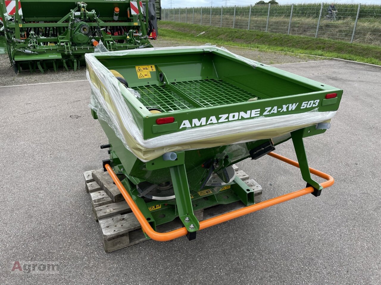 Amazone ZA-XW 503 - Fertilizer spreader: picture 1 Amazone ZA-XW 503 - Fertilizer spreader: picture 1