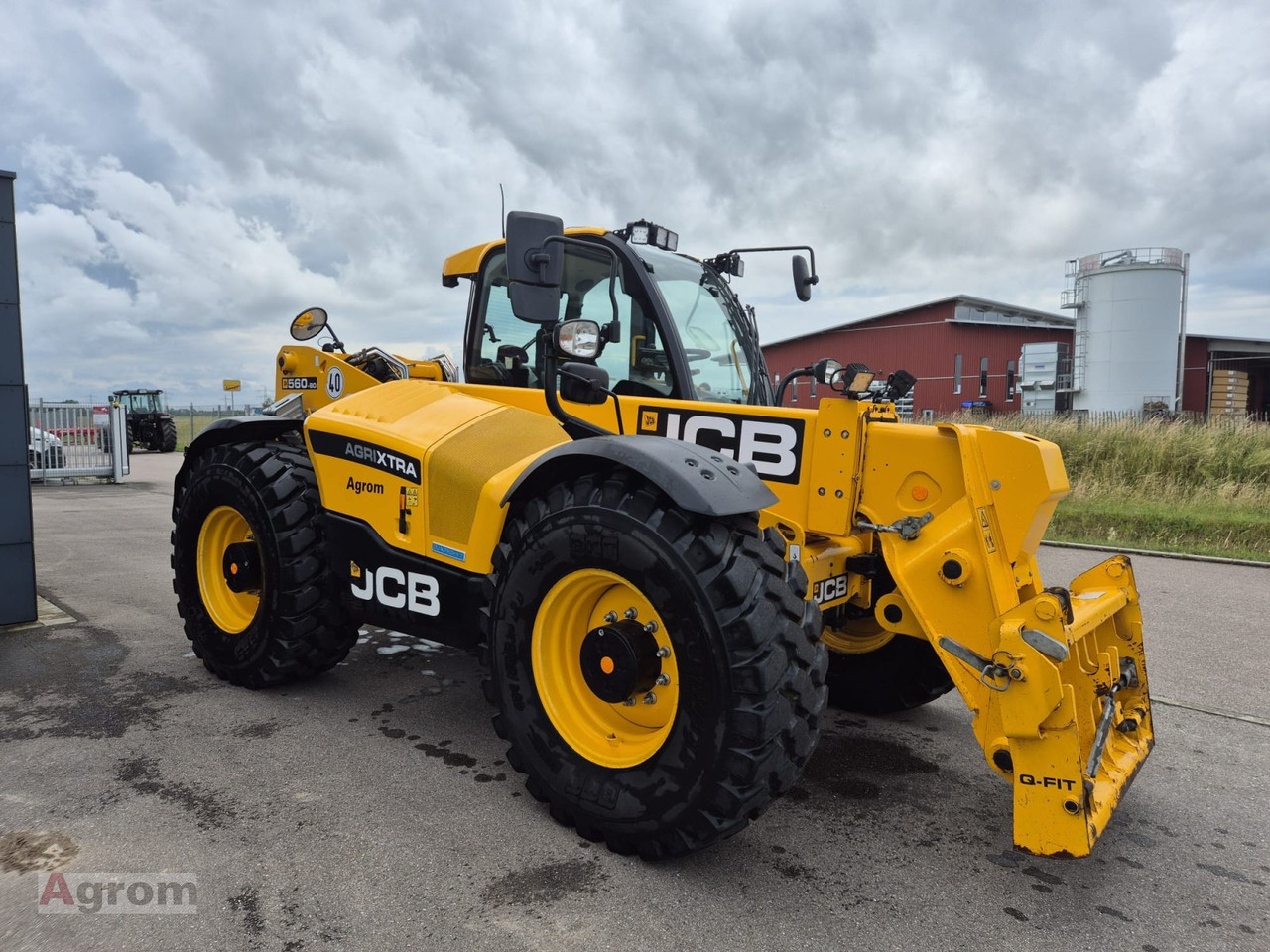 JCB 560-80 AgriXtra - Telescopic handler: picture 1 JCB 560-80 AgriXtra - Telescopic handler: picture 1