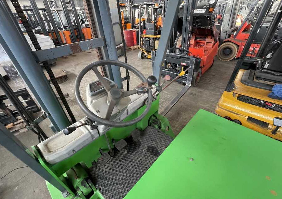 Cesab ECO M400 (NO BATTERIA) - Electric forklift: picture 3 Cesab ECO M400 (NO BATTERIA) - Electric forklift: picture 3