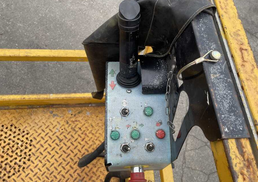 HAULOTTE COMPACT 12 RTE Batterie NUOVE - Scissor lift: picture 4 HAULOTTE COMPACT 12 RTE Batterie NUOVE - Scissor lift: picture 4