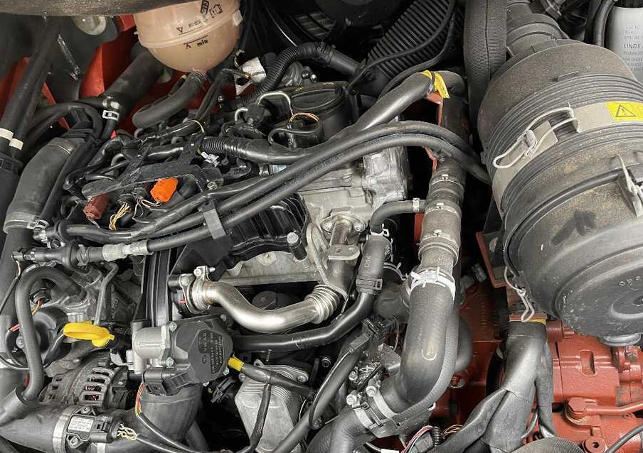 Linde H 35 D-02/393 - Diesel forklift: picture 3 Linde H 35 D-02/393 - Diesel forklift: picture 3