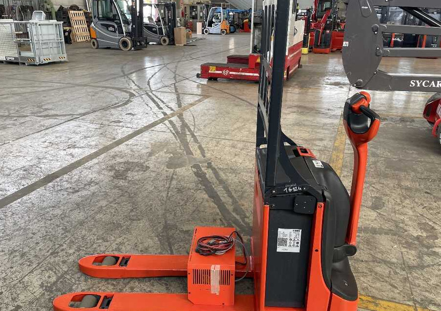 Linde T 16/1152 - Pallet truck: picture 4 Linde T 16/1152 - Pallet truck: picture 4