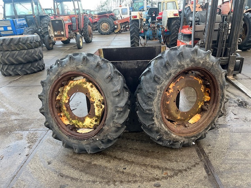 Tire BKT 11.2 R28: picture 1