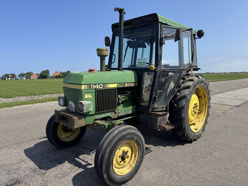 John Deere 1140 - Farm tractor: picture 1 John Deere 1140 - Farm tractor: picture 1