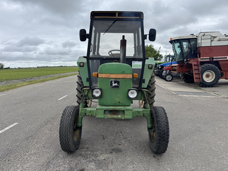 John Deere 2130 - Farm tractor: picture 2 John Deere 2130 - Farm tractor: picture 2