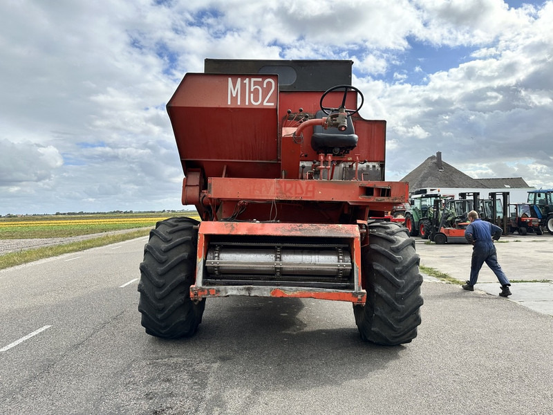 Laverda M152 - Combine harvester: picture 2 Laverda M152 - Combine harvester: picture 2