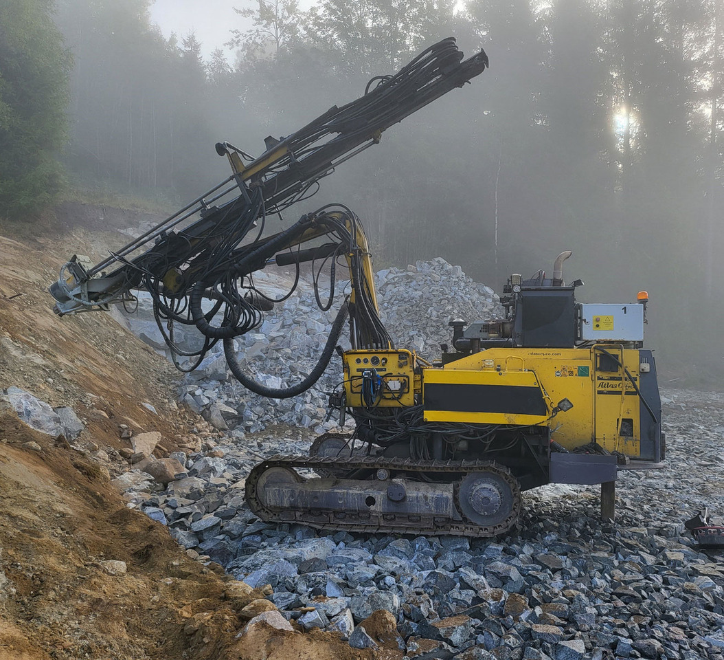Atlas Copco ROC D3-03 - Drilling rig: picture 3 Atlas Copco ROC D3-03 - Drilling rig: picture 3