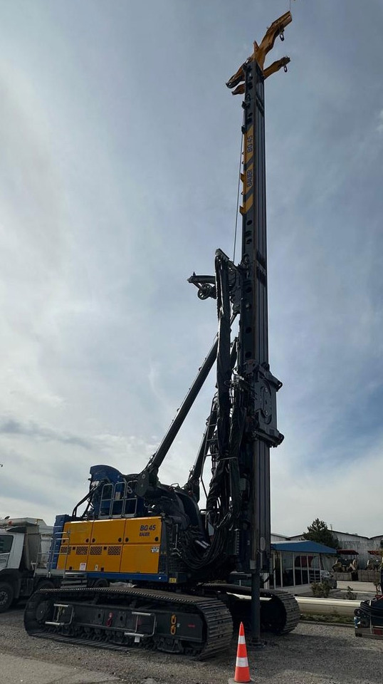 Bauer BG45V - Pile driver: picture 1 Bauer BG45V - Pile driver: picture 1
