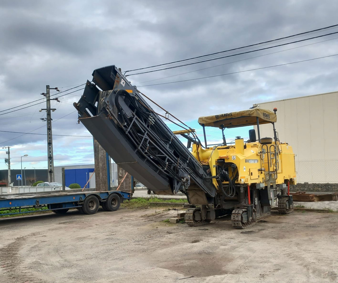 Bomag BM 1300/30 - Cold planer: picture 2 Bomag BM 1300/30 - Cold planer: picture 2