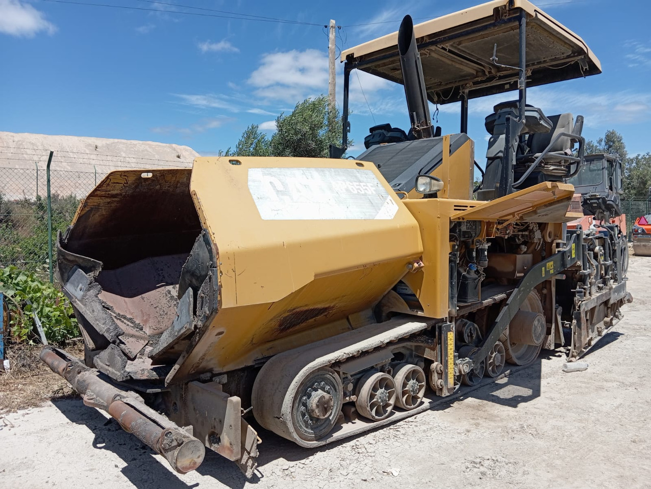 Caterpillar AP655F - Asphalt paver: picture 3 Caterpillar AP655F - Asphalt paver: picture 3