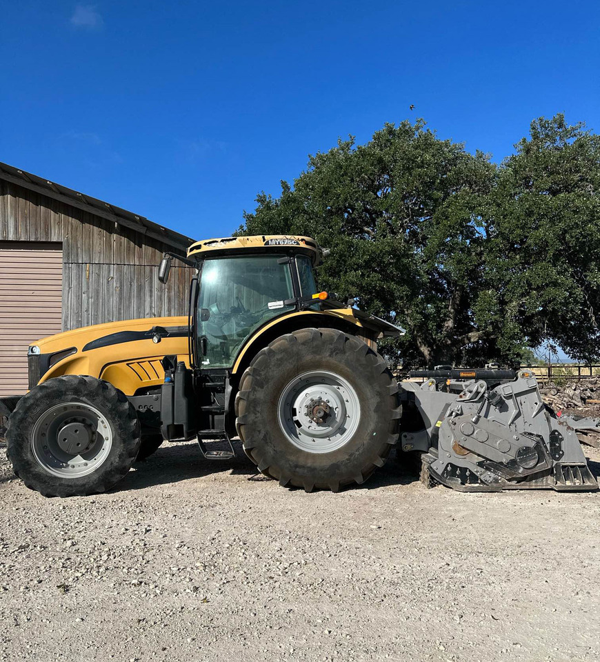 Challenger/FAE MT675C/MTM225 - Tracked tractor: picture 1 Challenger/FAE MT675C/MTM225 - Tracked tractor: picture 1