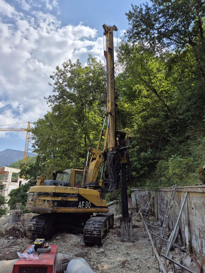 IMT AF80 - Pile driver: picture 2 IMT AF80 - Pile driver: picture 2