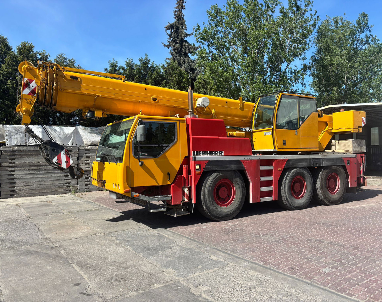 Liebherr LTM 1045-1 - Mobile crane: picture 1 Liebherr LTM 1045-1 - Mobile crane: picture 1