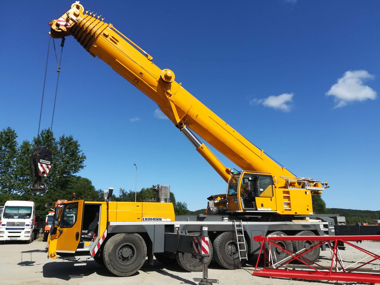 Liebherr LTM 1200-5.1 - Mobile crane: picture 1 Liebherr LTM 1200-5.1 - Mobile crane: picture 1