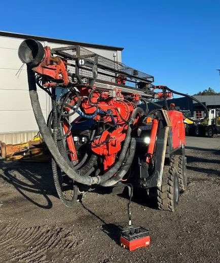 Sandvik Commando DC300Ri - Drilling rig: picture 3 Sandvik Commando DC300Ri - Drilling rig: picture 3