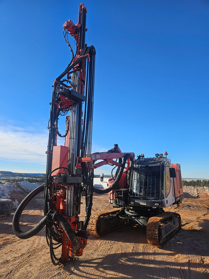 Sandvik DX800 - Drilling rig: picture 3 Sandvik DX800 - Drilling rig: picture 3