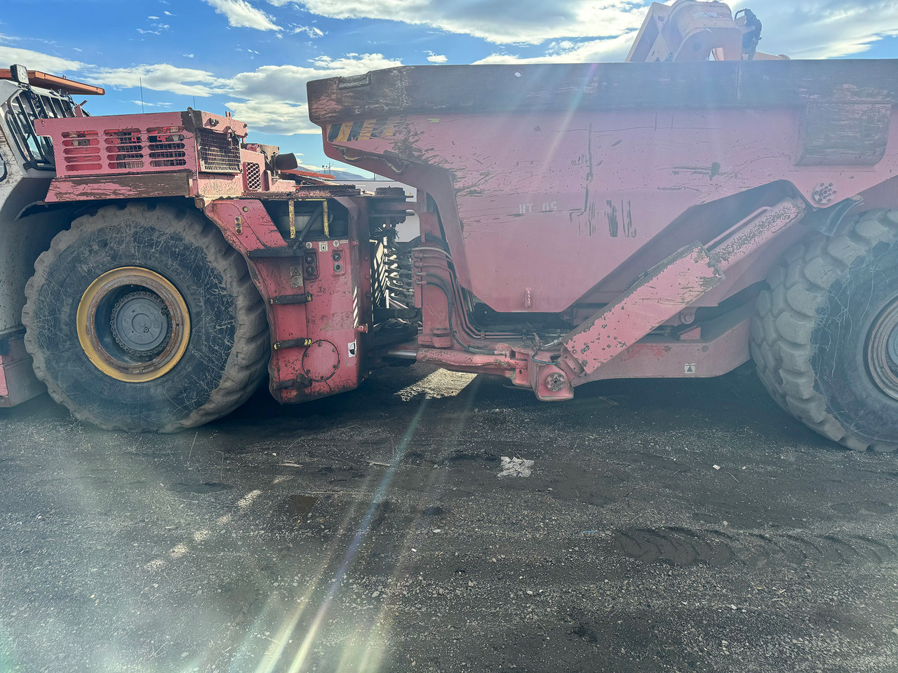 Sandvik TH430 - Mining equipment: picture 4 Sandvik TH430 - Mining equipment: picture 4
