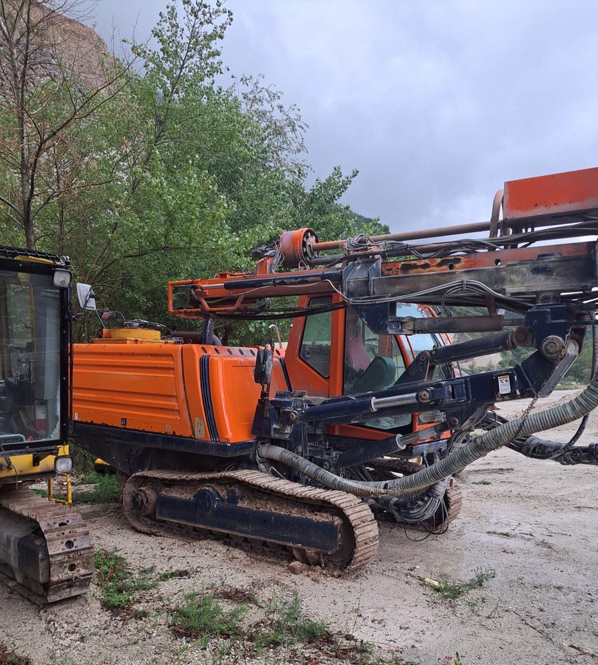 Sandvik Titon 300 - Drilling rig: picture 4 Sandvik Titon 300 - Drilling rig: picture 4