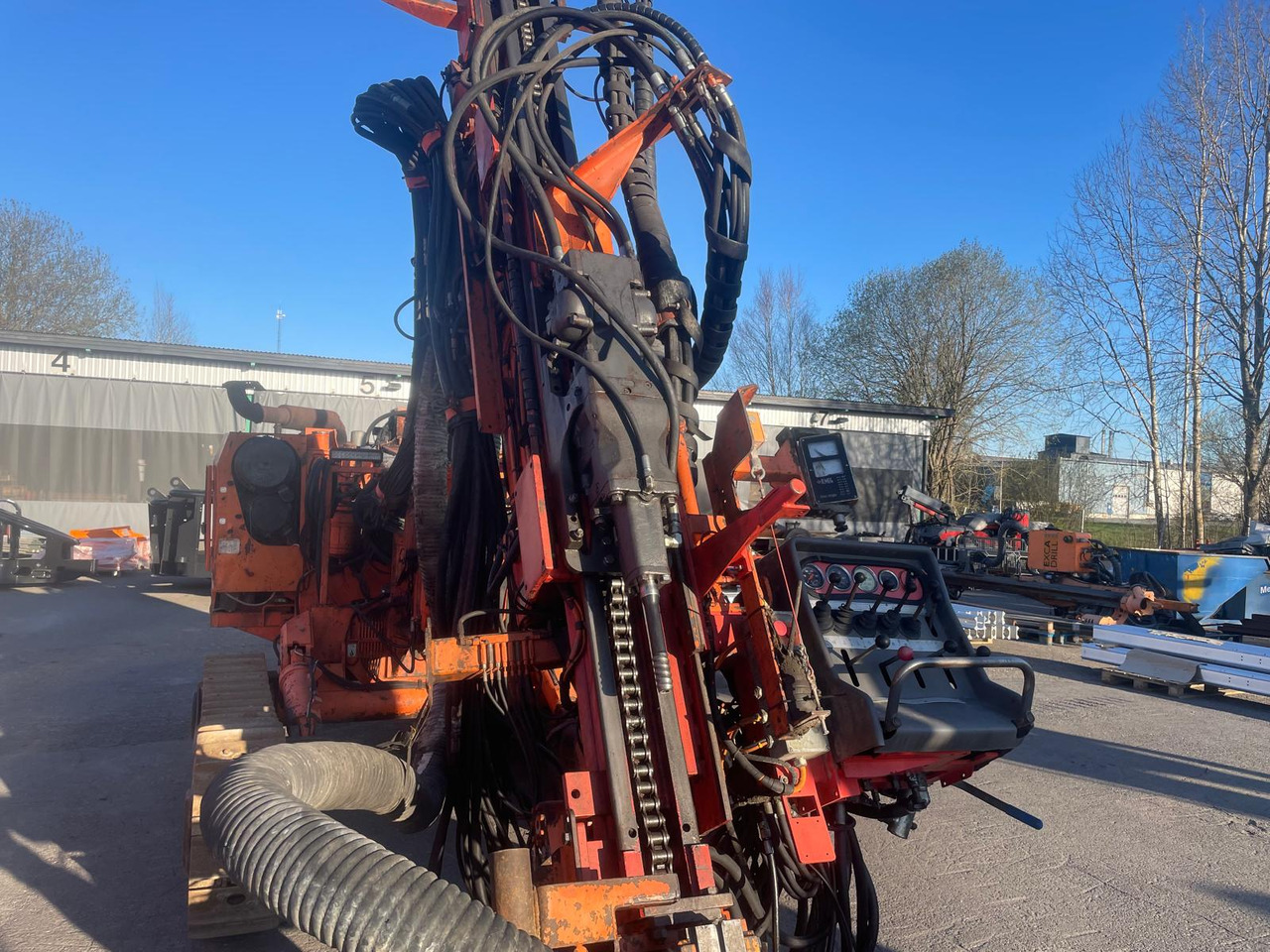 Tamrock Dino 560 - Drilling rig: picture 3 Tamrock Dino 560 - Drilling rig: picture 3