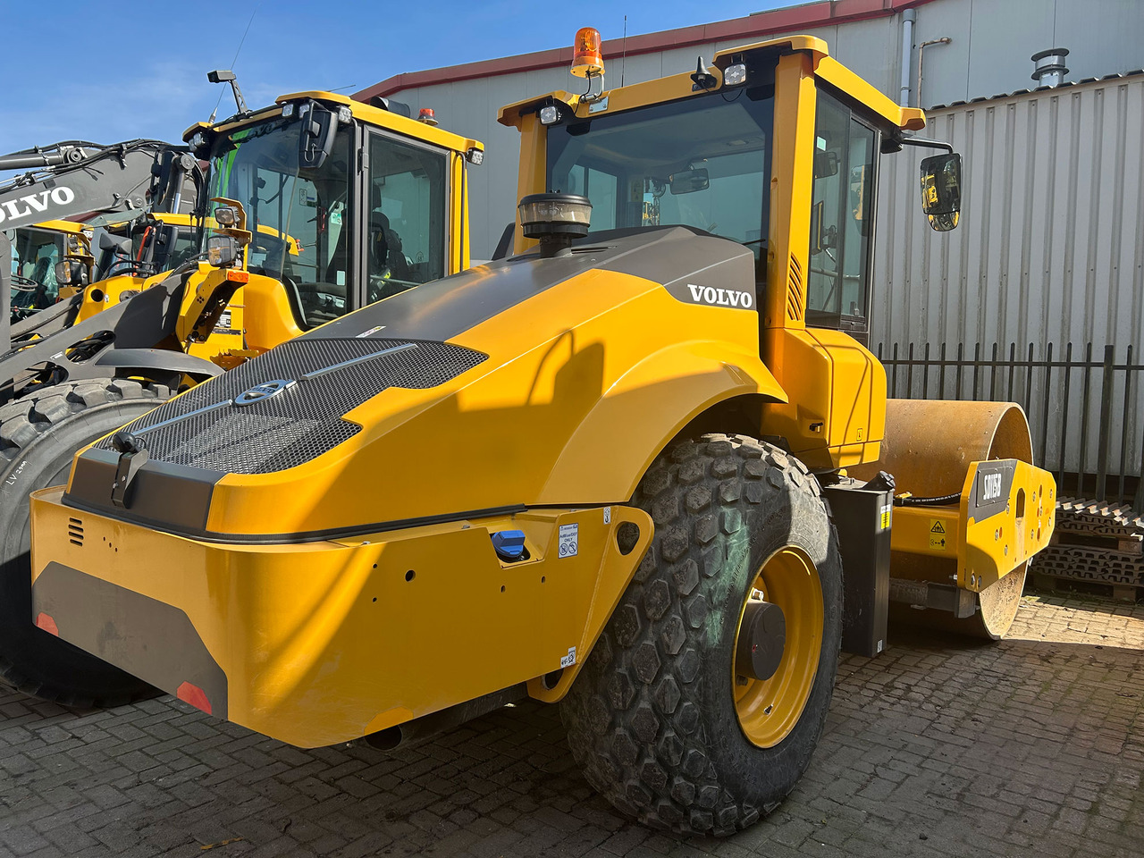 Volvo SD115B - Compactor: picture 3 Volvo SD115B - Compactor: picture 3