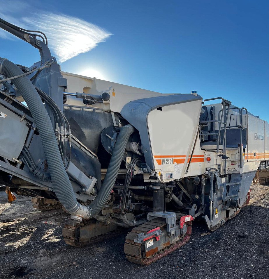 Wirtgen W 210 i - Cold planer: picture 2 Wirtgen W 210 i - Cold planer: picture 2
