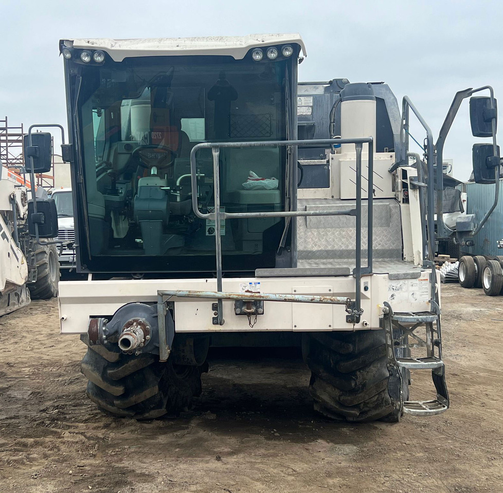 Wirtgen WR 240 I - Soil stabilizer: picture 3 Wirtgen WR 240 I - Soil stabilizer: picture 3